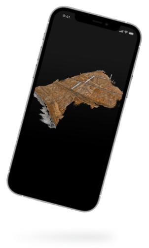 OPTiM Geo Scan 測量イメージ。スマートフォンの画面に3Dスキャンされた地形データが表示されている様子