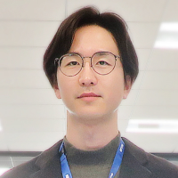 新卒入社（2022年）ビジネスDX本部 サービスマーケティング部 サブマネージャー 青木